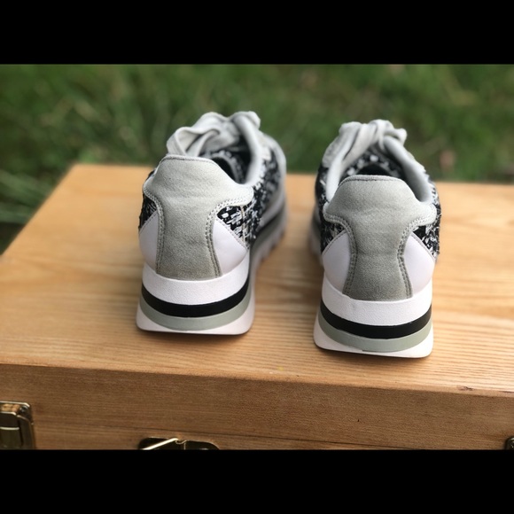 ZARA black and white sneakers - Picture 2 of 5